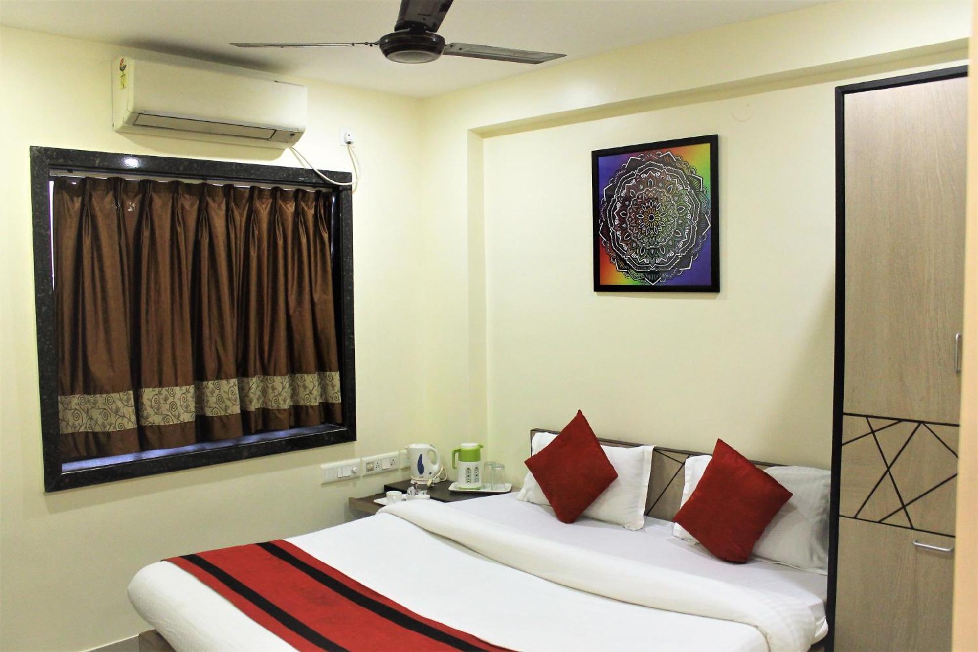 Reliable Inn Kolkata Exterior photo