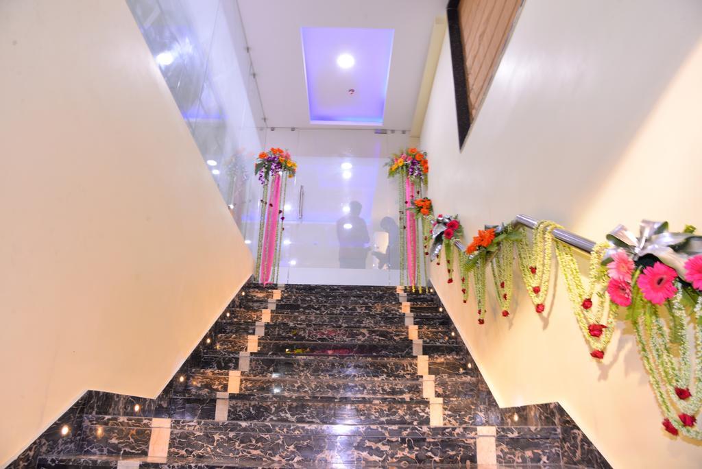 Reliable Inn Kolkata Exterior photo