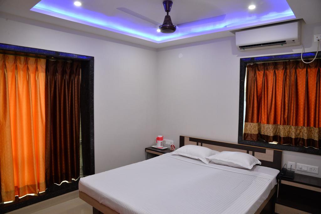 Reliable Inn Kolkata Room photo