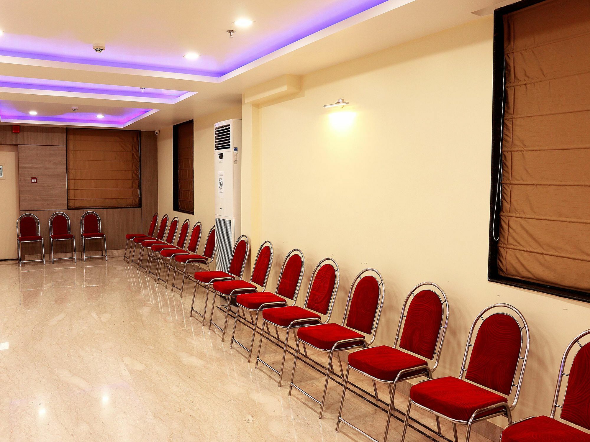 Reliable Inn Kolkata Exterior photo